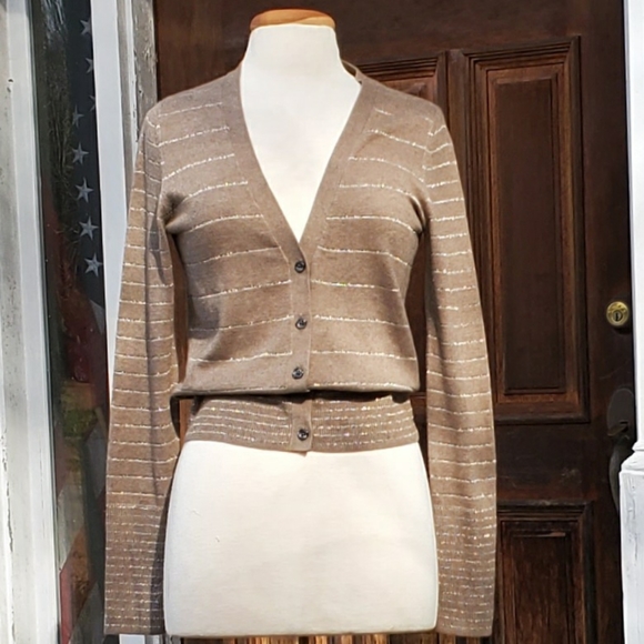 AEO Cardigan light weight sz M - Picture 1 of 6